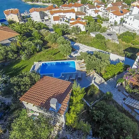 Piveta Apartman *